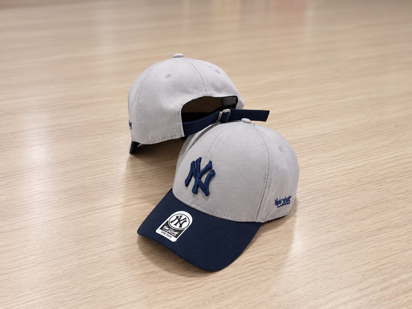 NY Clássico Cinza com Logo Azul Marinho